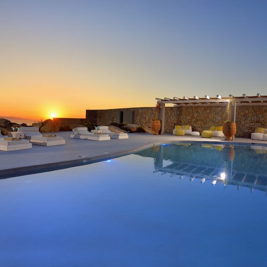 villa holidays in mykonos