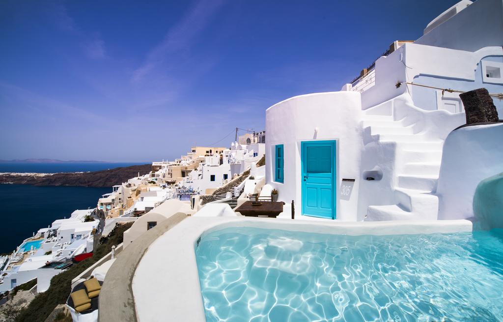 santorini villa holidays