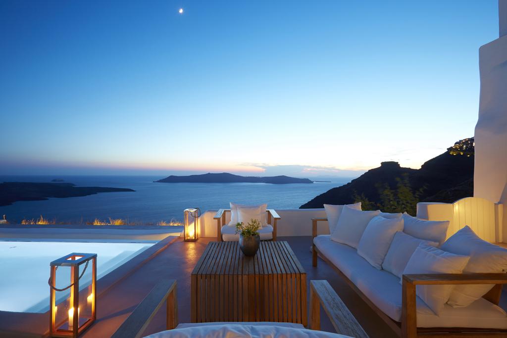 santorini villa holidays