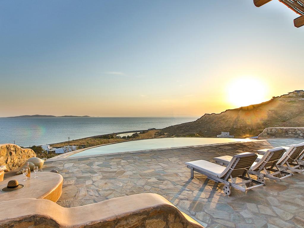 mykonos villas greece