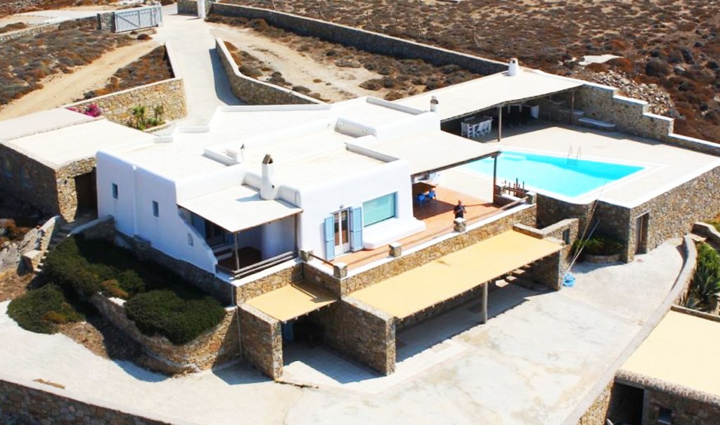 lighthouse villa mykonos