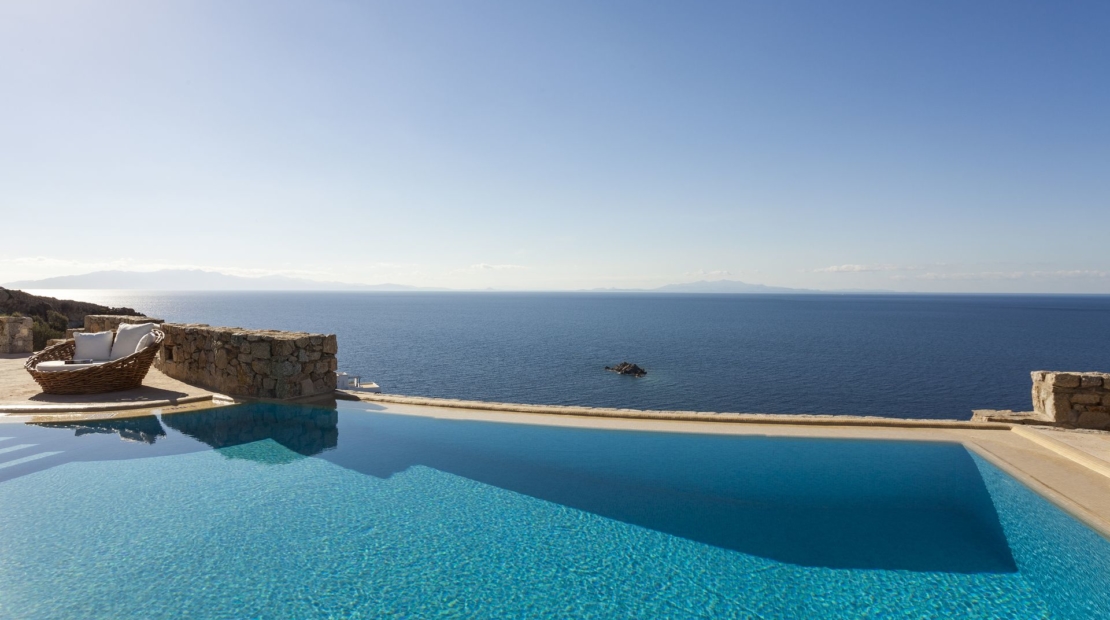 mykonos luxury villa rentals