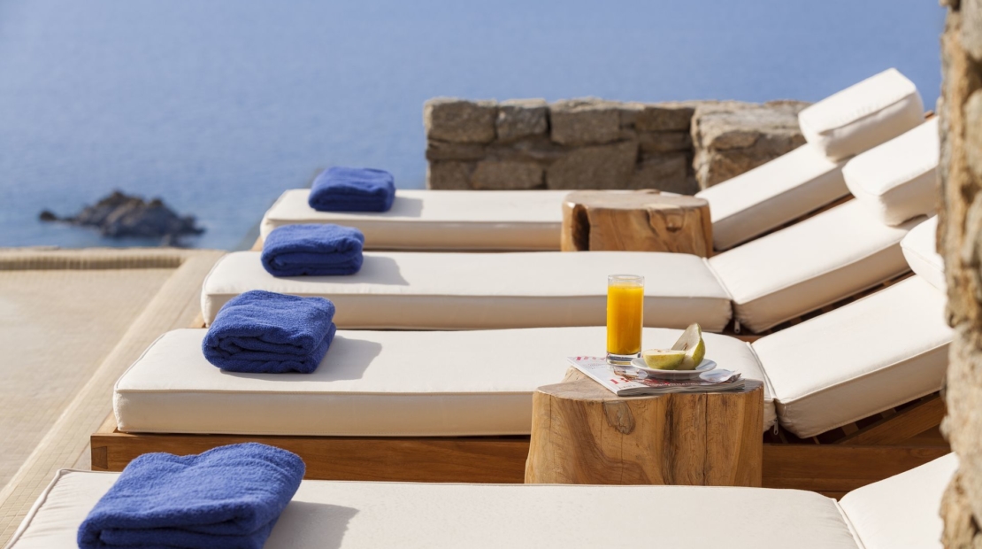 mykonos luxury villa rentals