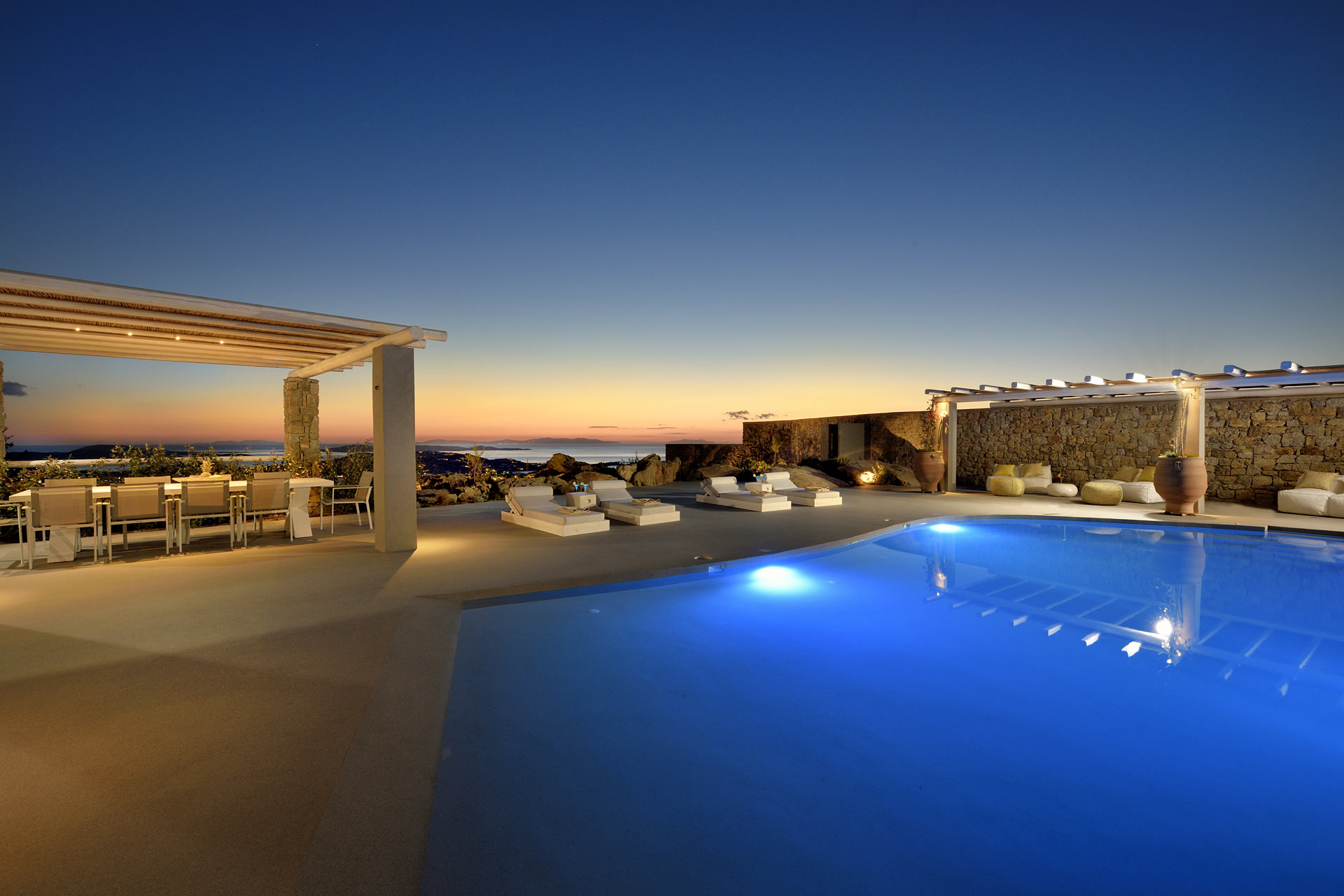 mykonos rocks villas moonstone