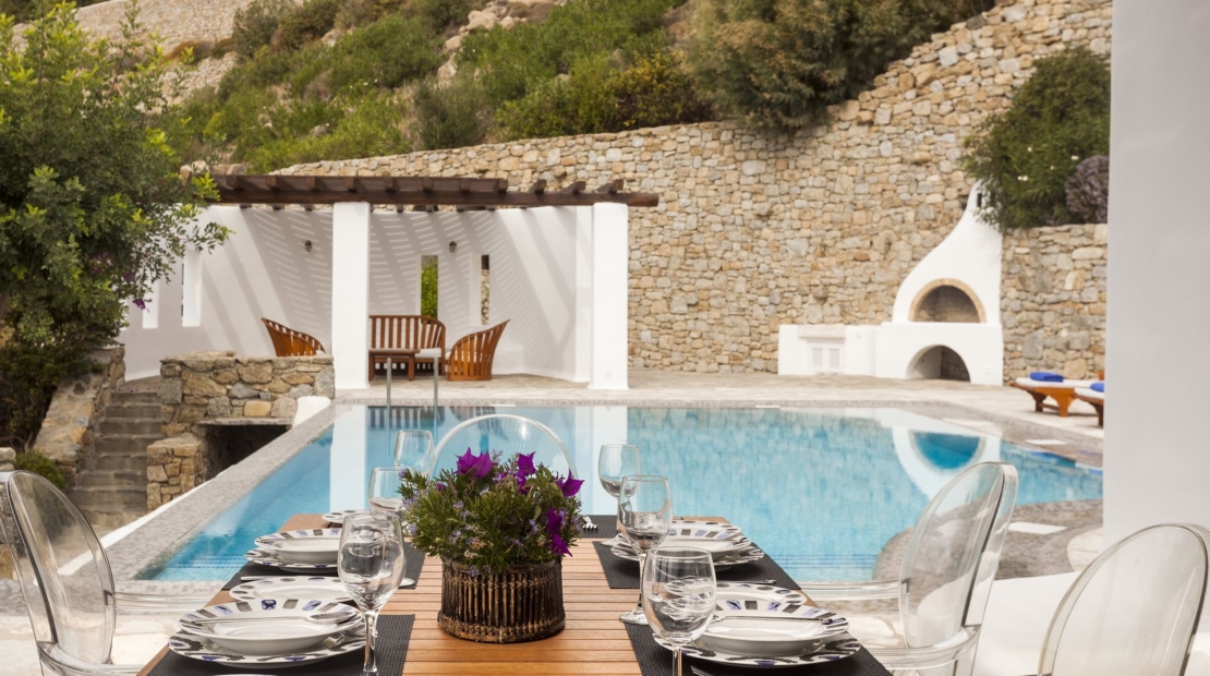 mykonos luxury villas greece