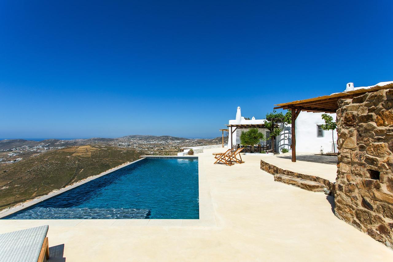 lia beach villas mykonos