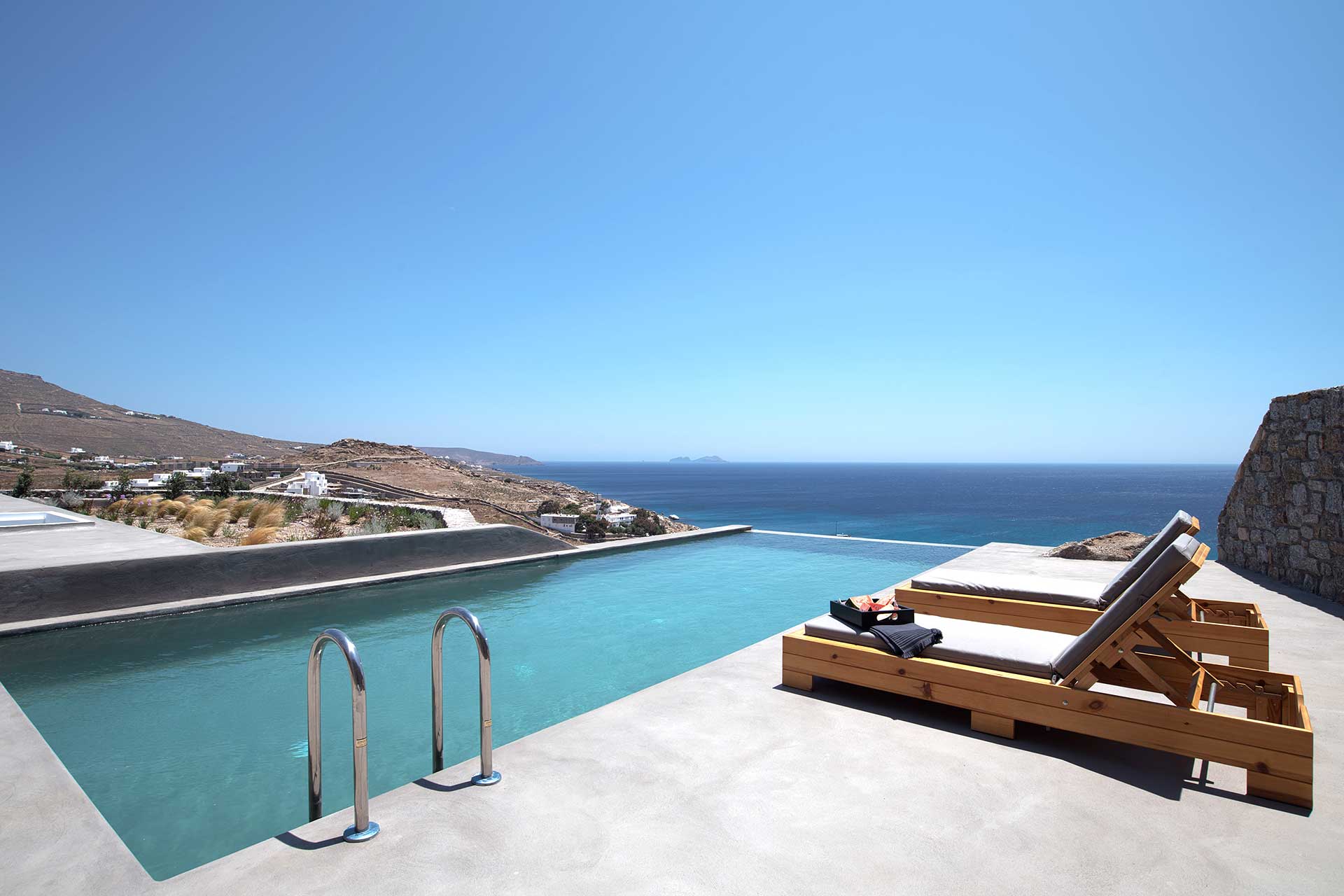 mykonos villas large groups