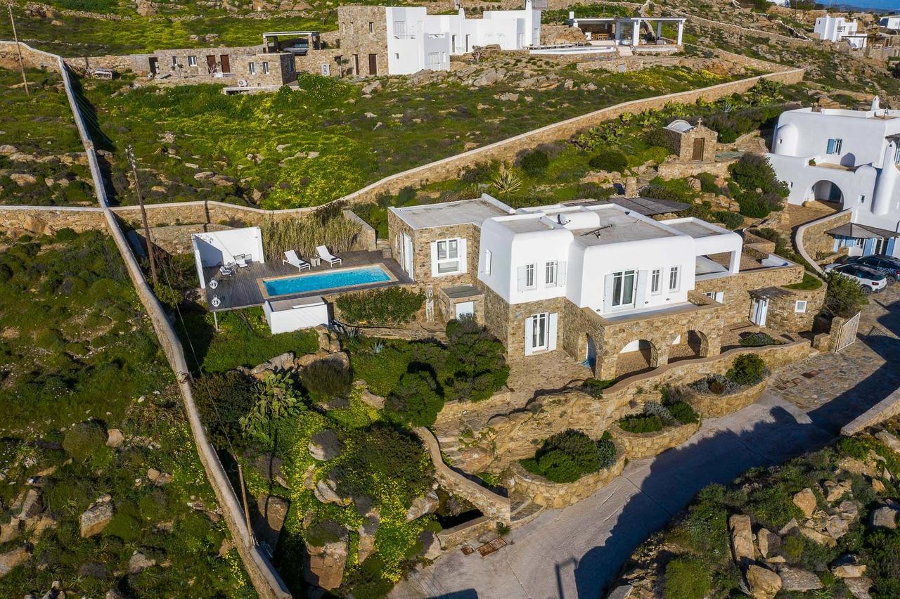 villas agios stefanos