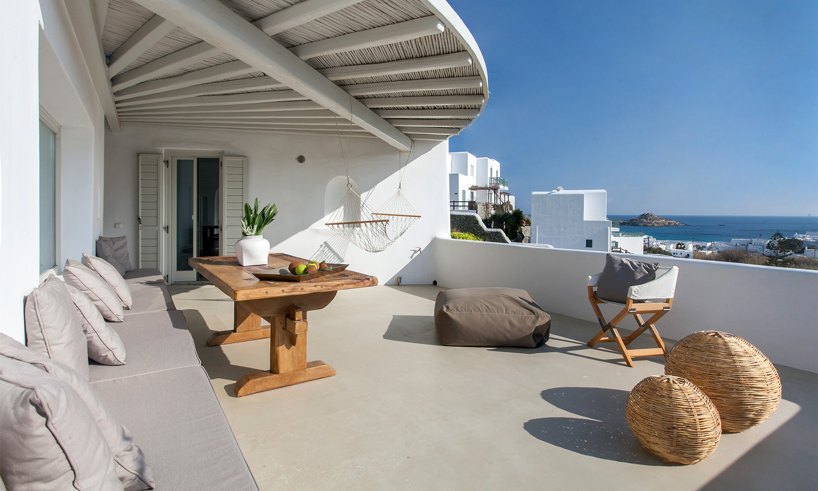 villa gialos mykonos balcony