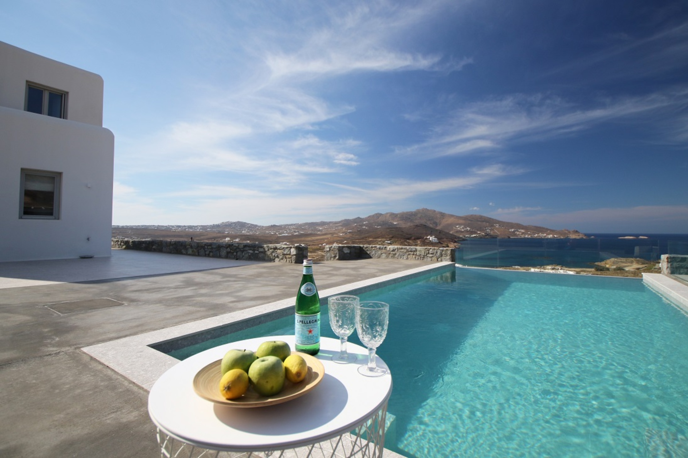 villa gian ftelia views