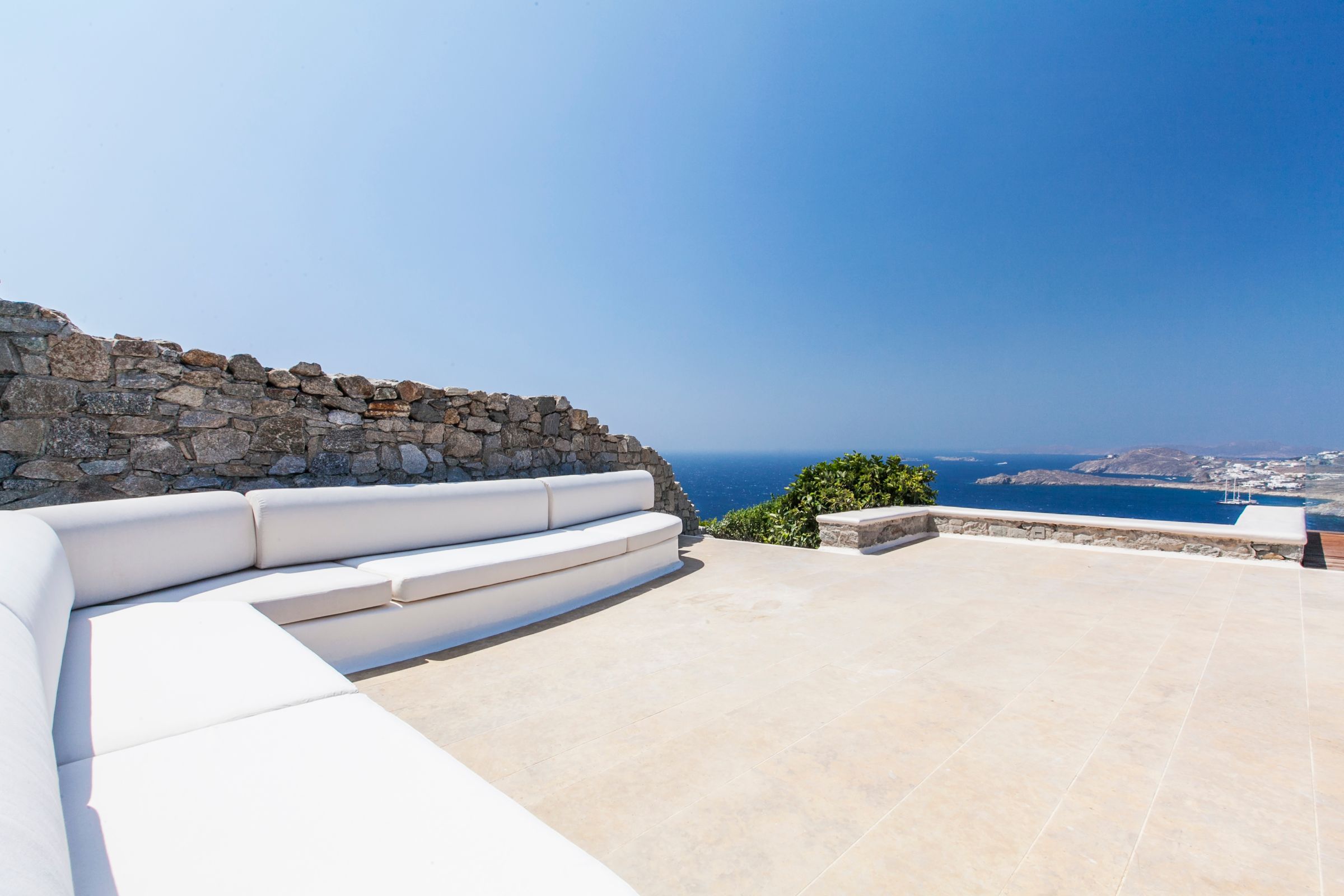 luxury mykonos villas greece
