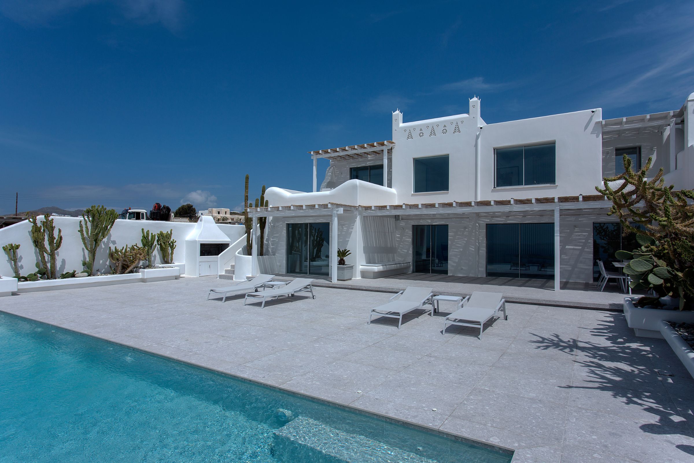 villas near mykonos town