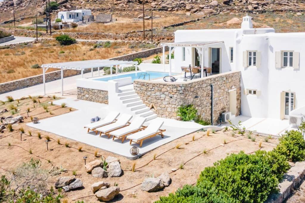 mykonos luxury villas kalafatis