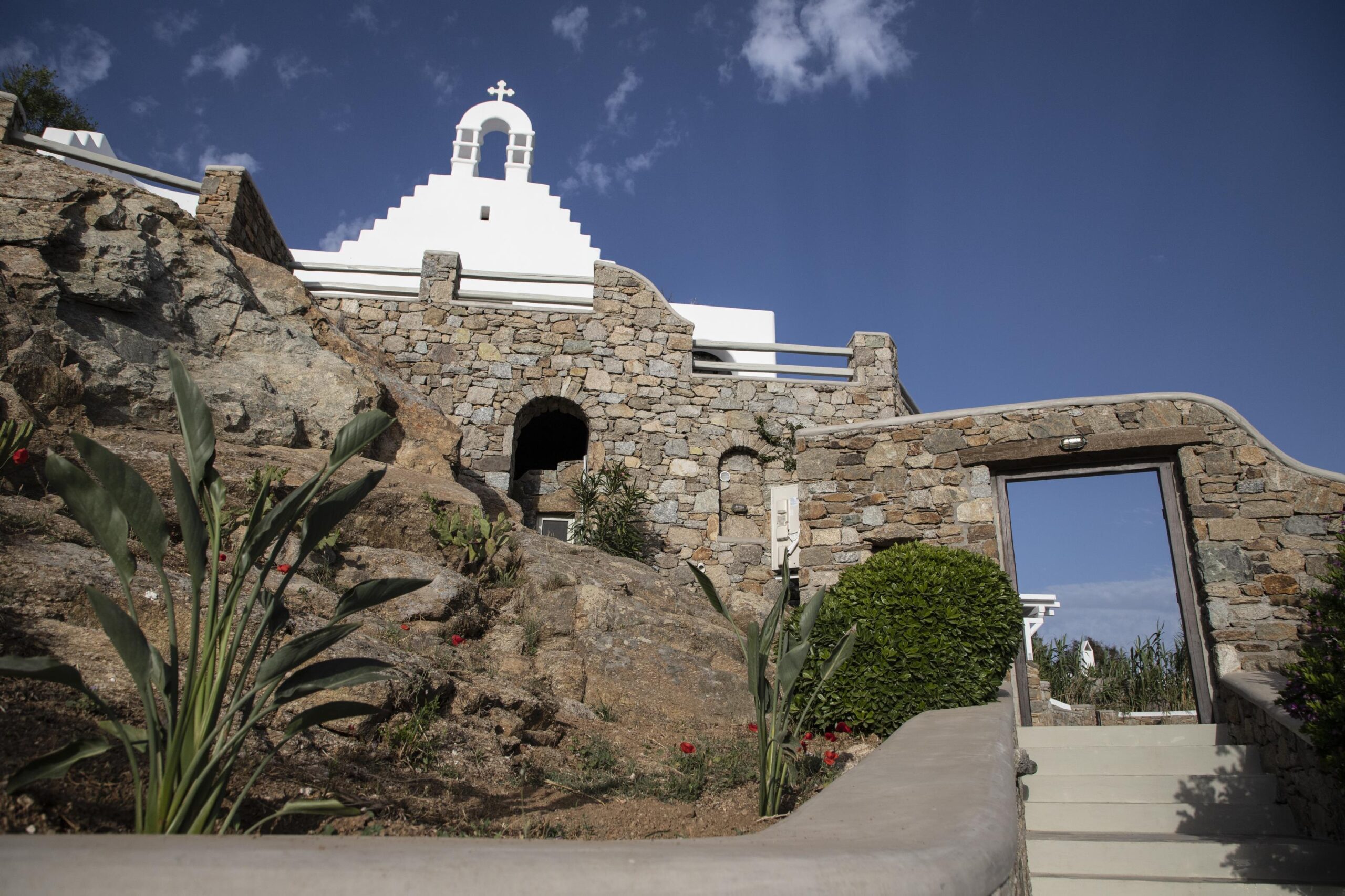 vineyard estate villa mykonos