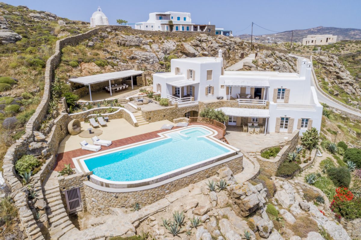 large villas in mykonos
