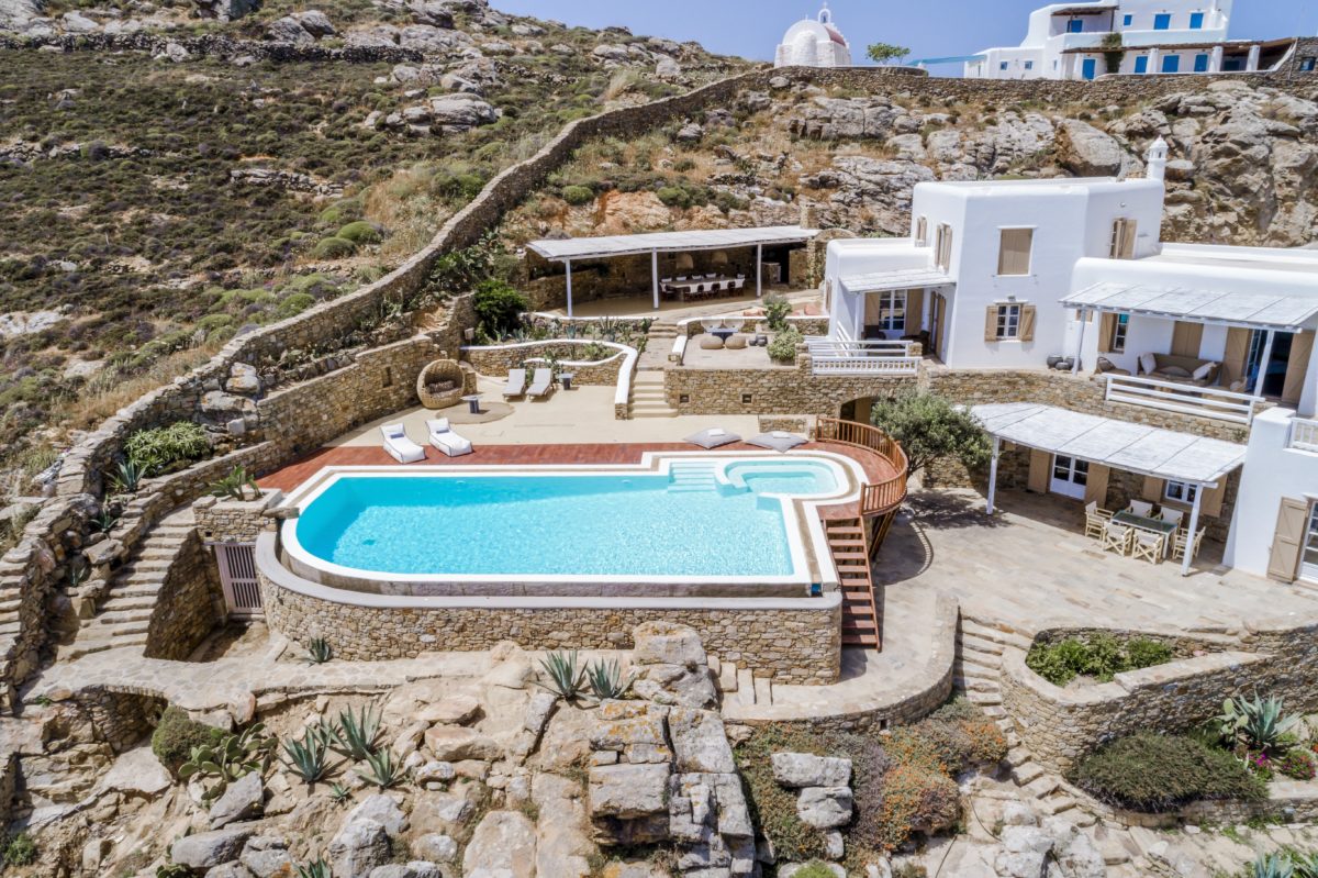 large villas in mykonos