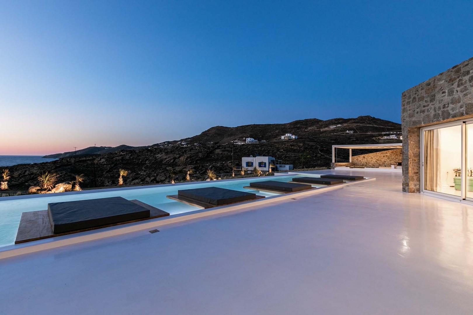 mykonos luxury villas