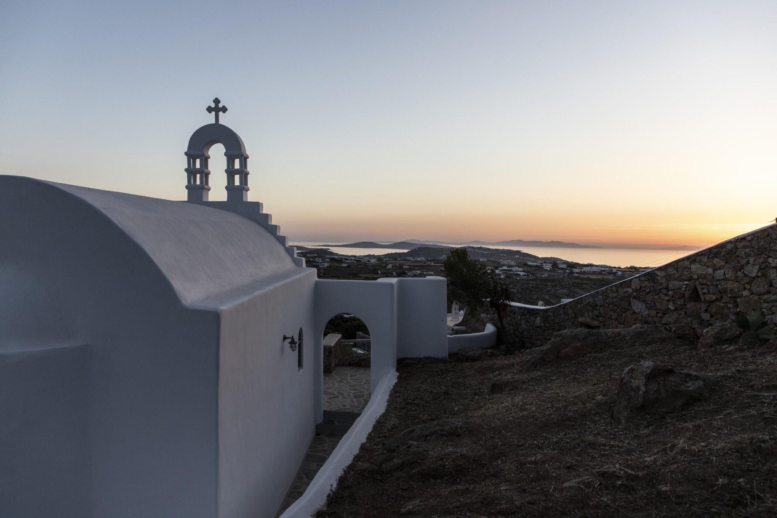 chapel vineyard estate villa mykonos