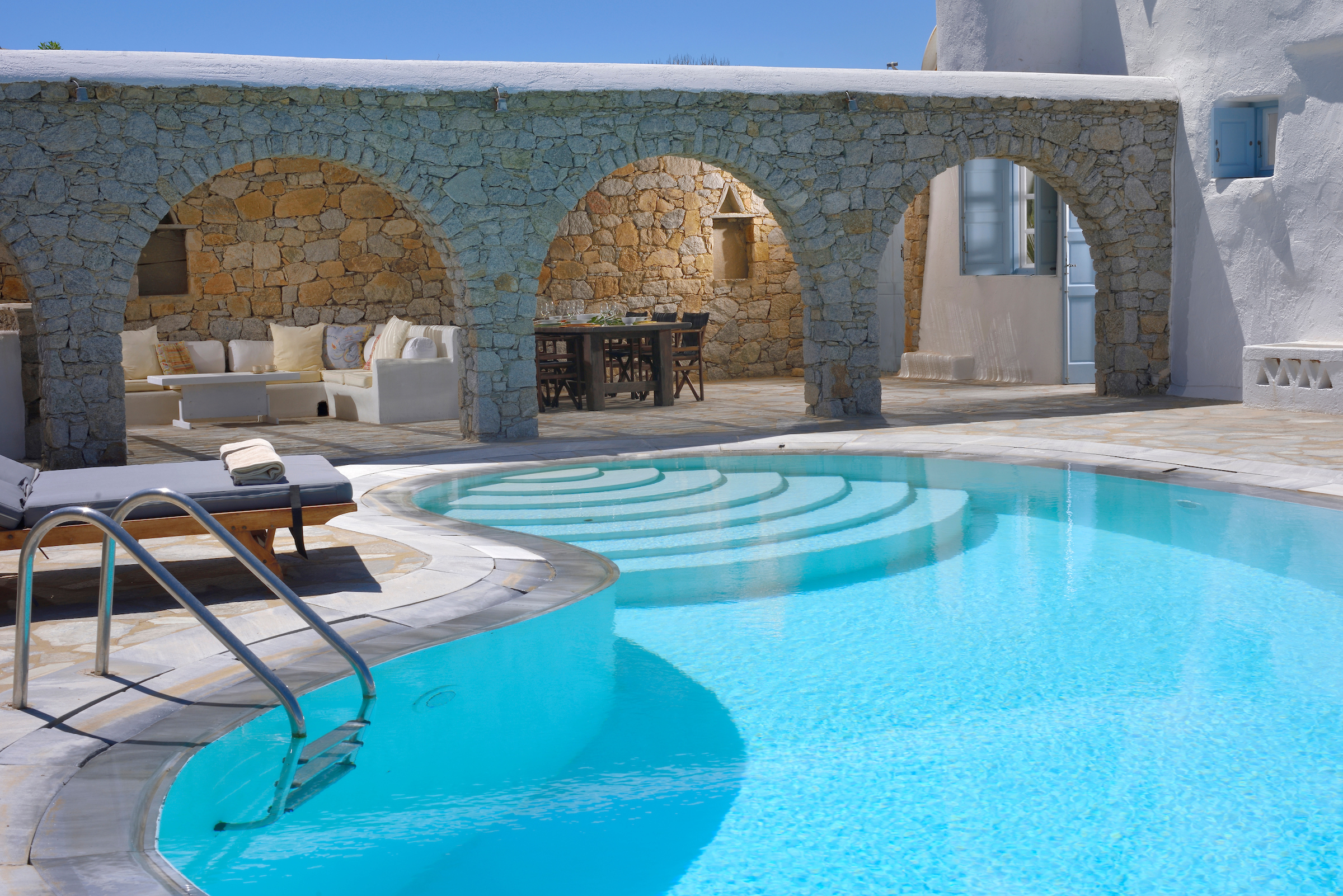 pool villa leria kanalia mykonos