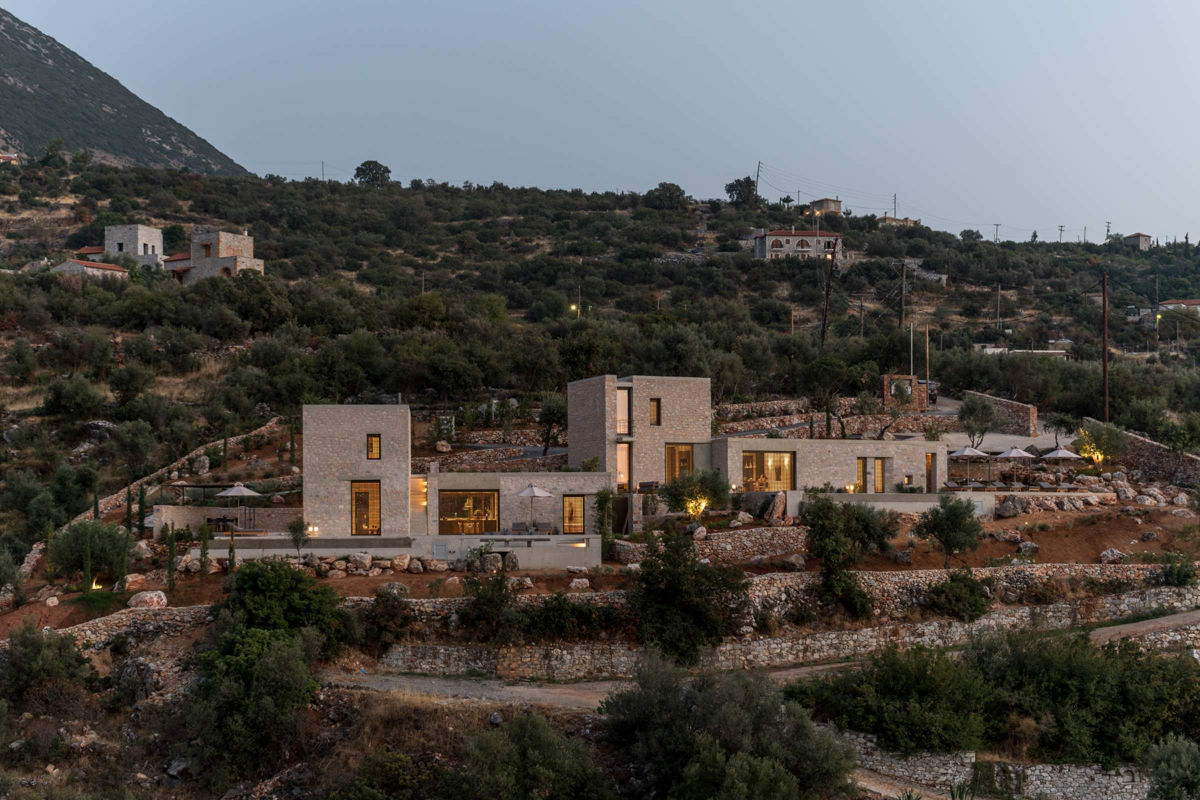 luxury mani villas greece location