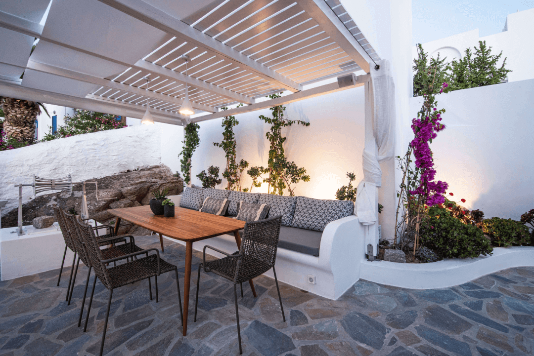 mykonos port villa seating