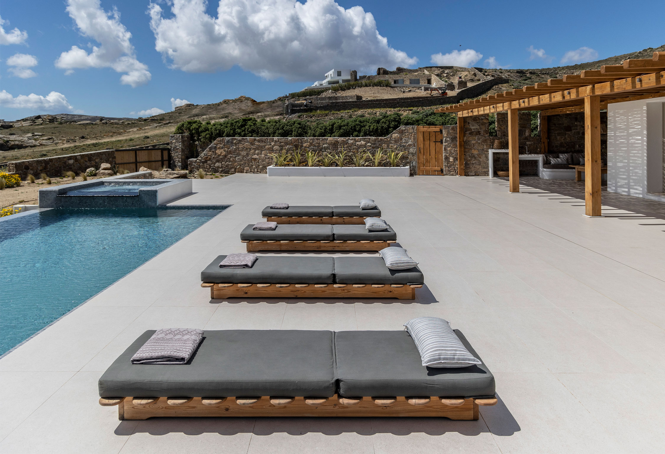 mykonos luxury villas