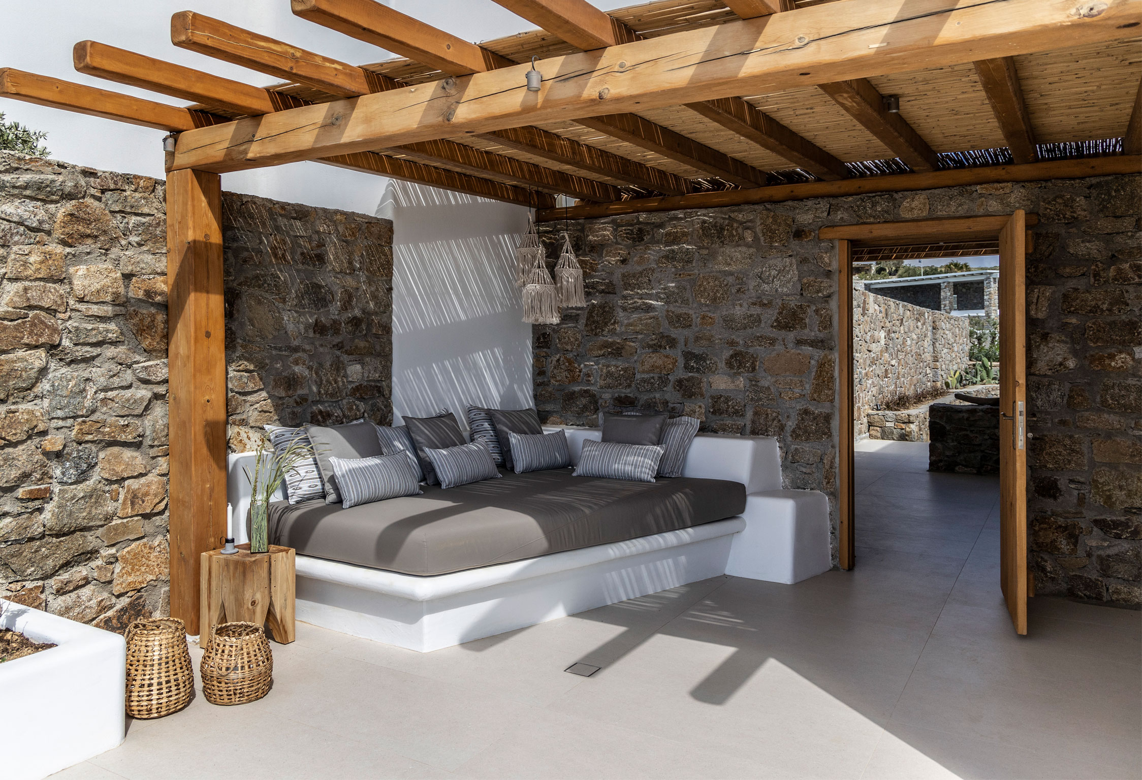 Summer Breeze Villas Kalafatis seating