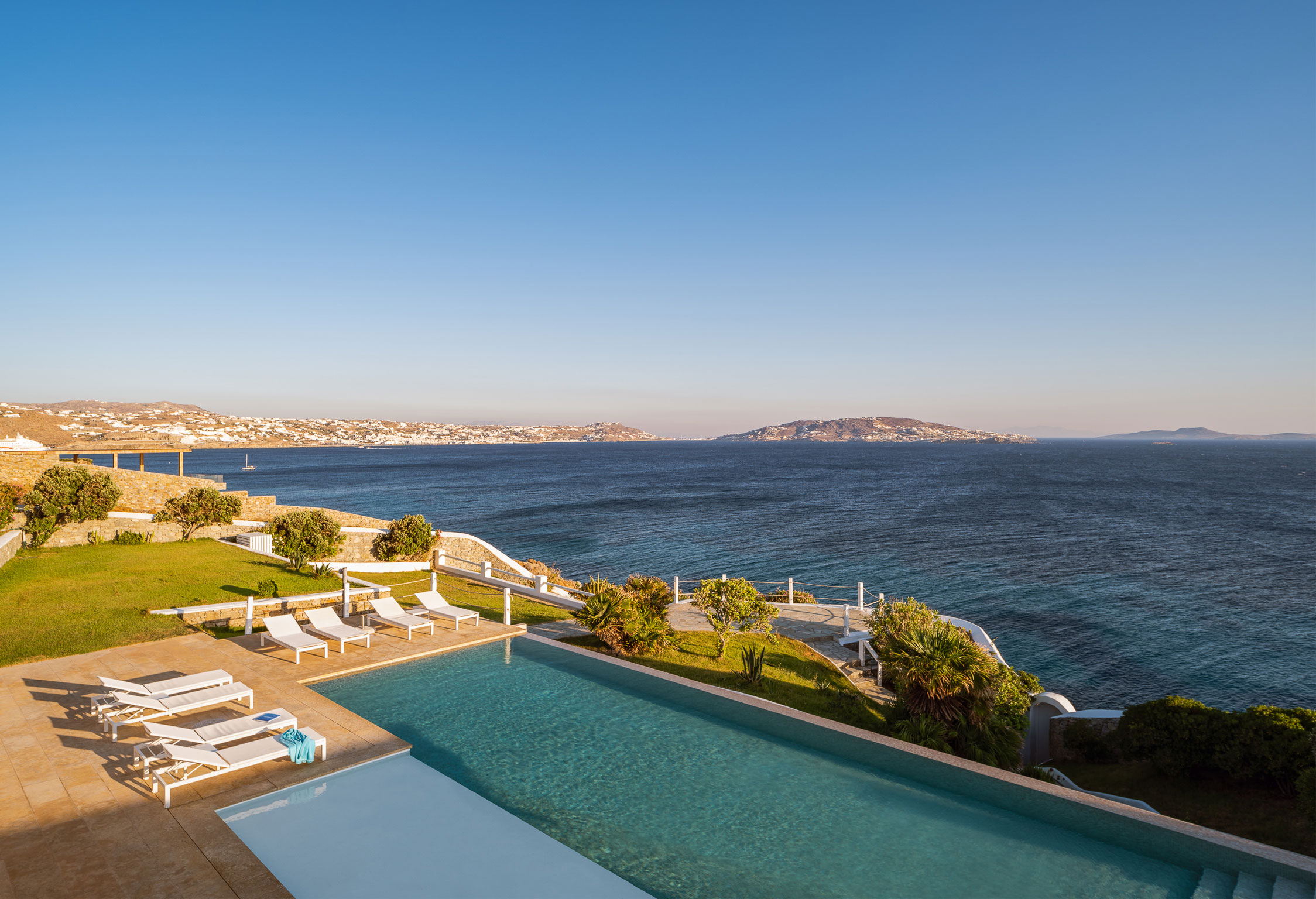 mykonos luxury villas