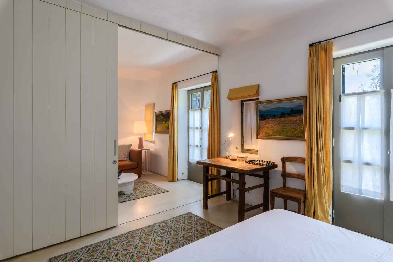 best villas in mykonos town