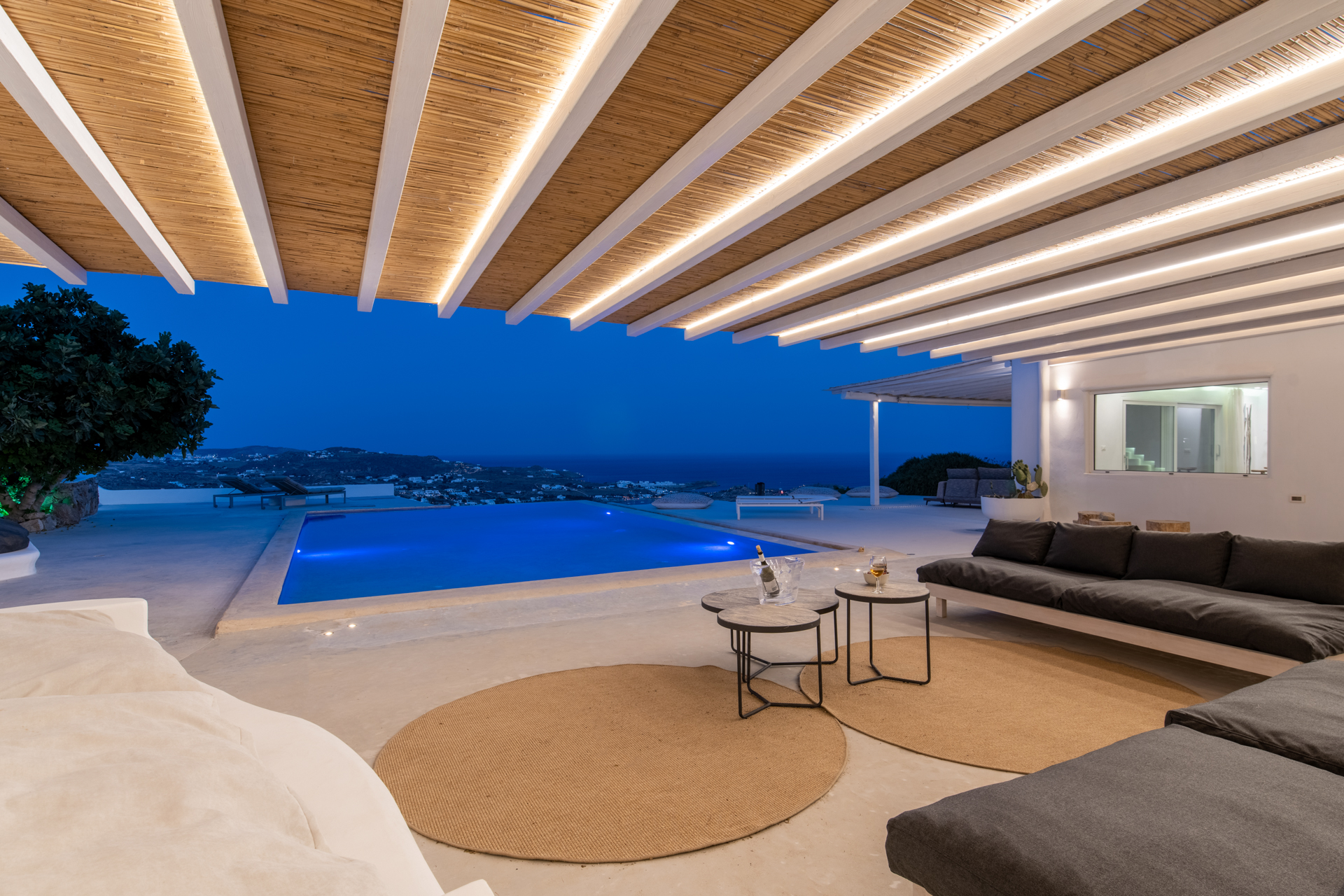 psarou villas mykonos