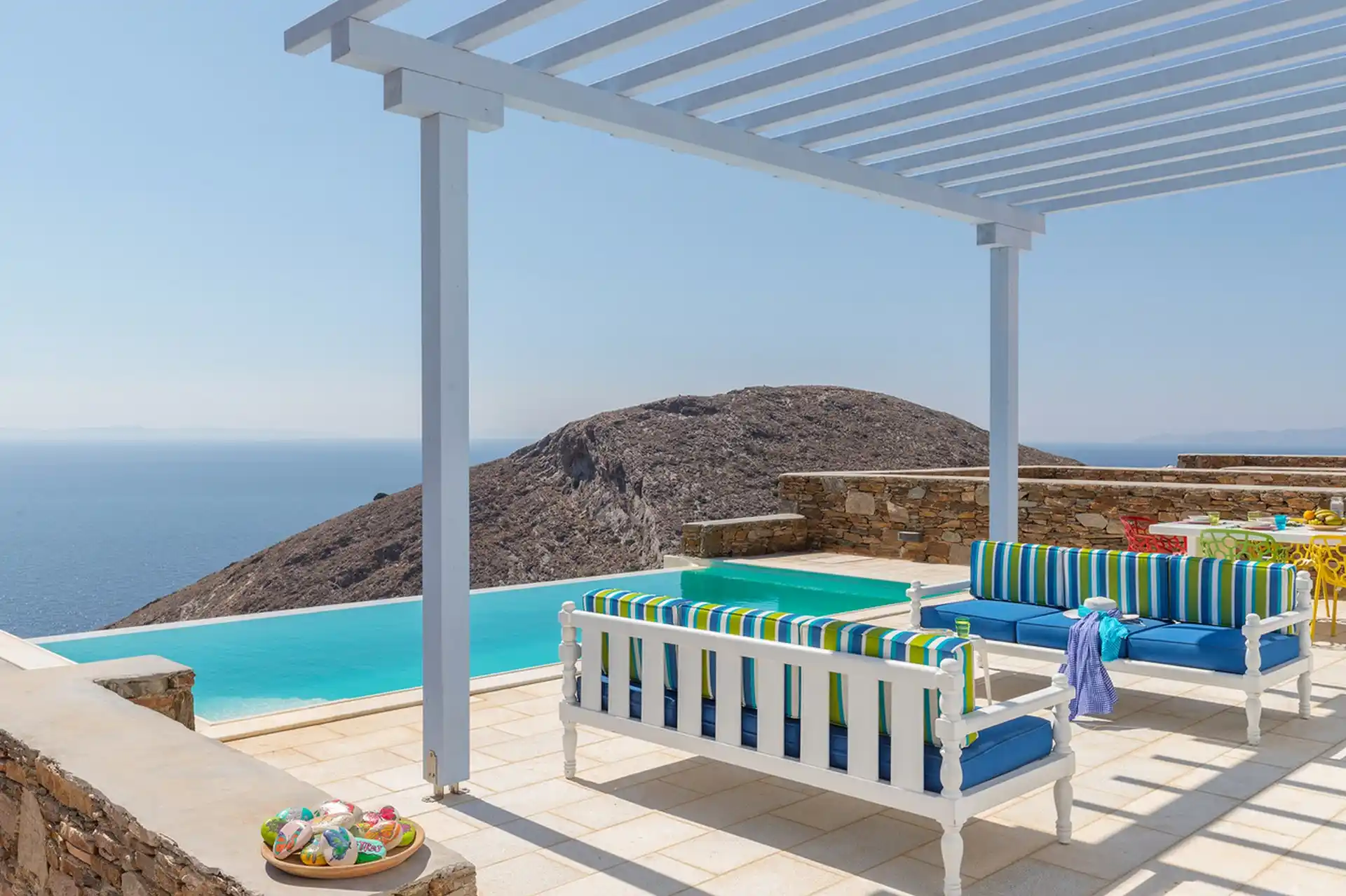 syros villas with private pools