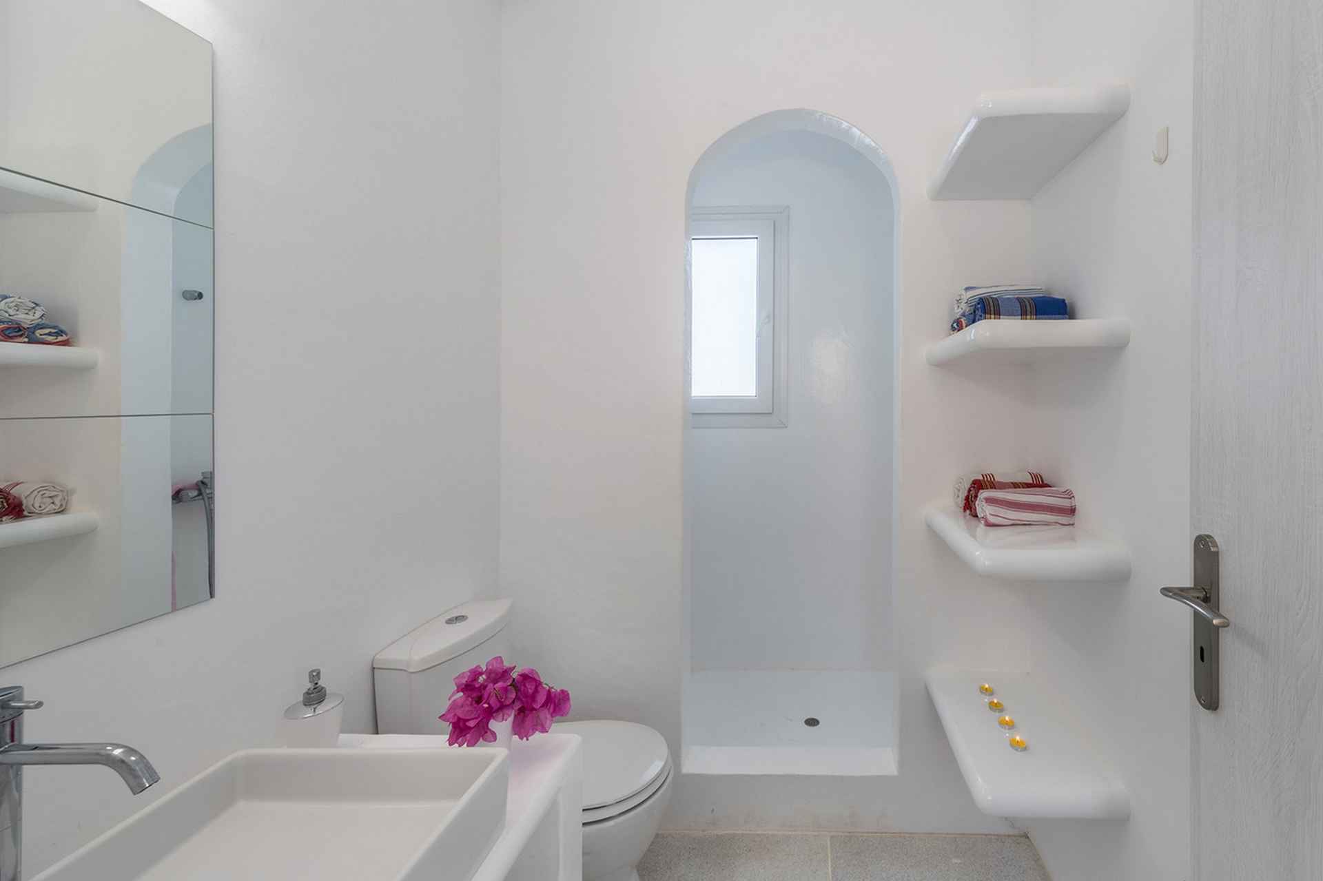 syros blue villa showers