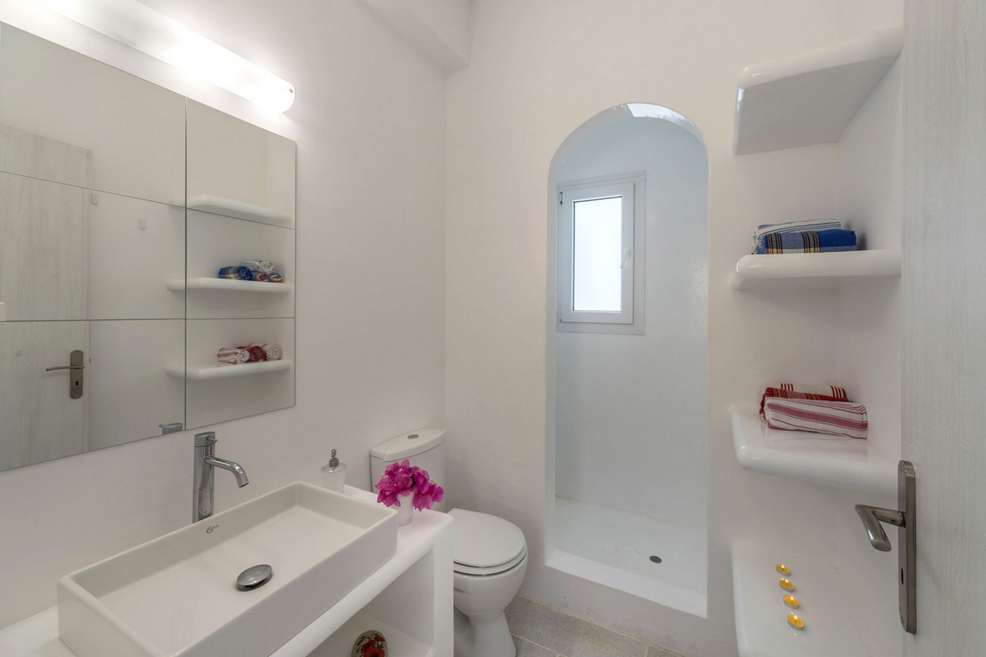 bathrooms syros blue villa