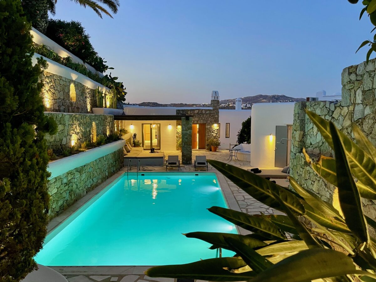 luxury villas psarou mykonos