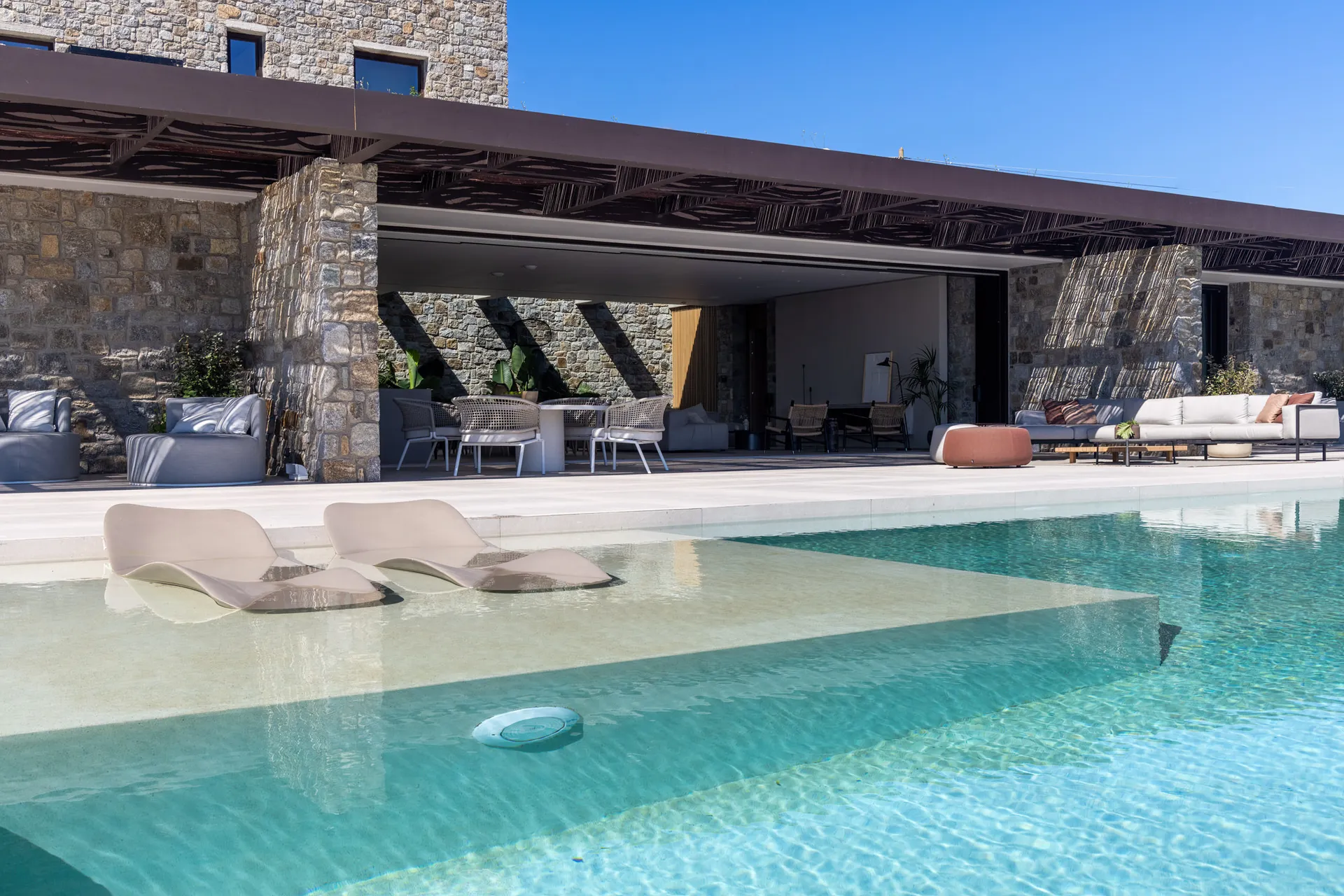 Aleomandra Retreat Mykonos luxury villa