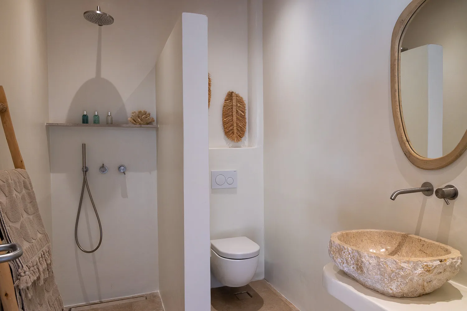regalia villas choulakia mykonos shower