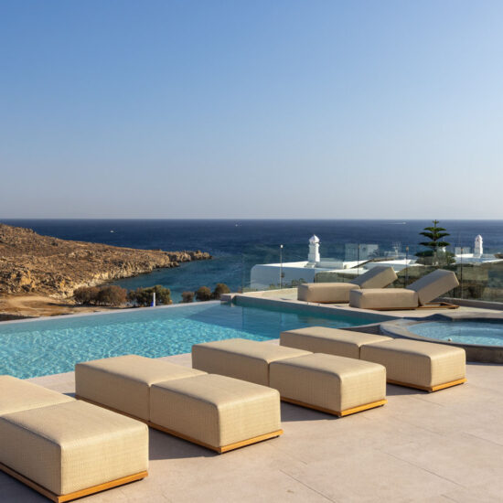 beach villas in mykonos
